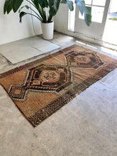 Load image into Gallery viewer, Ramsey | 4.1 x 6.5 | Distressed Southwest Vibes | - The Curated Loom