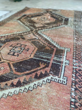 Load image into Gallery viewer, Ramsey | 4.1 x 6.5 | Distressed Southwest Vibes | - The Curated Loom