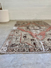 Load image into Gallery viewer, Winnie | 3.4 x 5.3 | Charming Floral Rug | - The Curated Loom