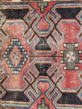 Load image into Gallery viewer, Rhett | 2.7x7.0 | Antique Serapi Heriz | Geometric Worn Tribal Runner