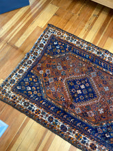 Load image into Gallery viewer, Emma | 3.9x5.2 | Darling warm toned Qashqai