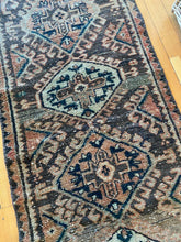 Load image into Gallery viewer, Yoli | 2.4x8.10 l Geometric Tribal Runner