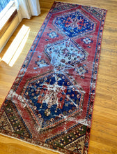 Load image into Gallery viewer, Lido | 3.8x8.8 | Lovely distressed medallion runner