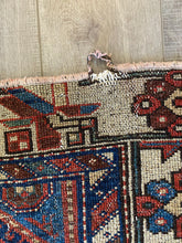 Load image into Gallery viewer, Wynn | 3.5x5.4 | Darling Antique Tribal |