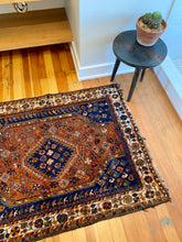 Load image into Gallery viewer, Emma | 3.9x5.2 | Darling warm toned Qashqai