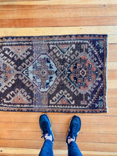 Load image into Gallery viewer, Yoli | 2.4x8.10 l Geometric Tribal Runner