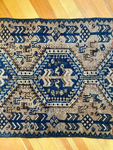 Noah | 2.6x4.5 | Deep Blue & Neutral Antique Yalameh