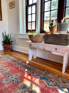 WOODEN WHITEWASHED BENCH