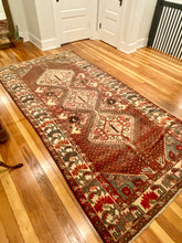 Load image into Gallery viewer, Mils | 5.1x9.9 | Qashqai floral boteh rug
